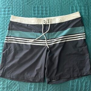 Men’s AE board shorts